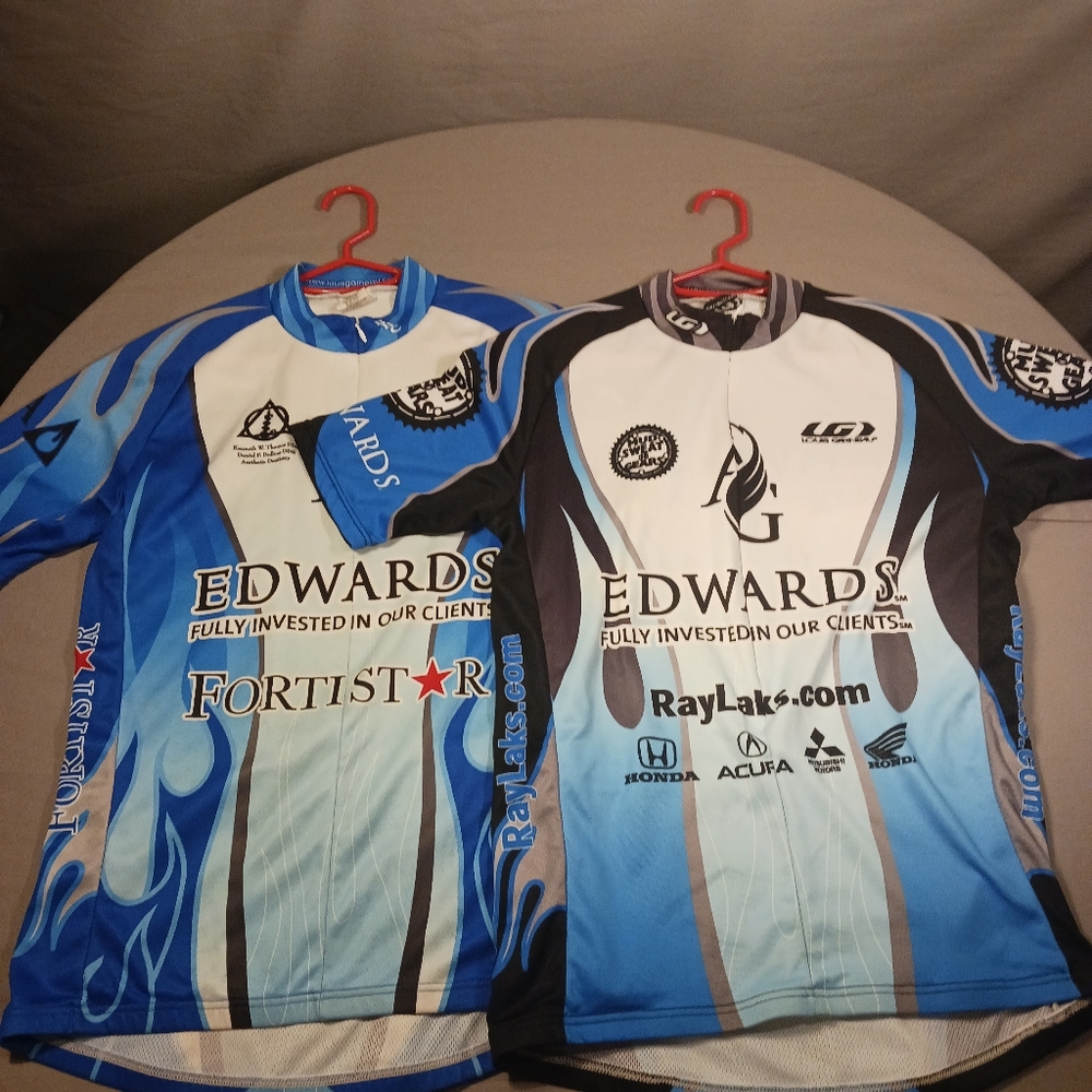 Louis Garneau Cycling Jersey LOT of 2 3 Pocket 1/2 ZIP Size Medium